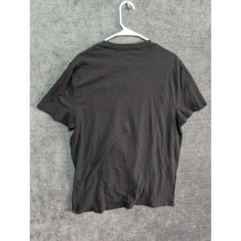 Guess Los Angeles Mens XL V-Neck T-Shirt Black Graphic Roman Numeral 1981 Cotton - Picture 2 of 6
